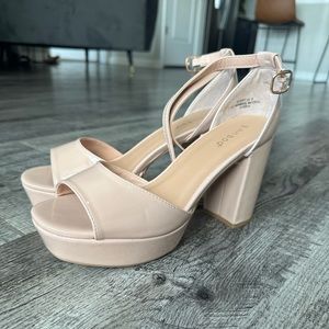 Bamboo nude heel
